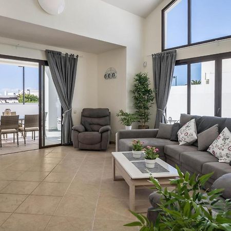 Casa Dubh Linn Playa Blanca  Exteriör bild