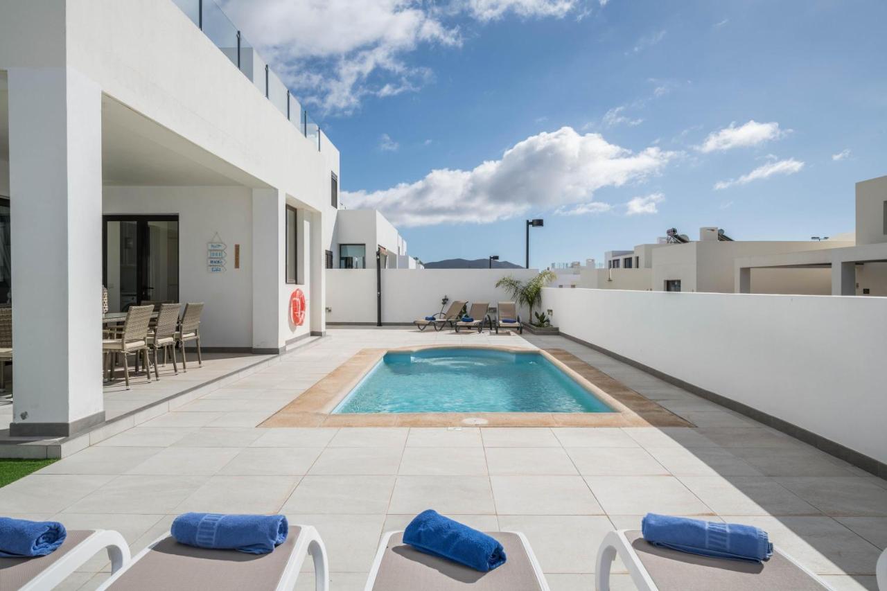 Casa Dubh Linn Playa Blanca  Exteriör bild