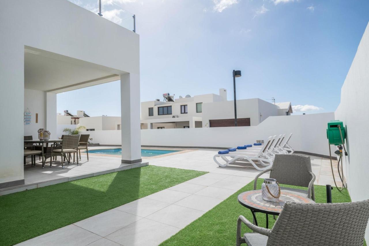 Casa Dubh Linn Playa Blanca  Exteriör bild